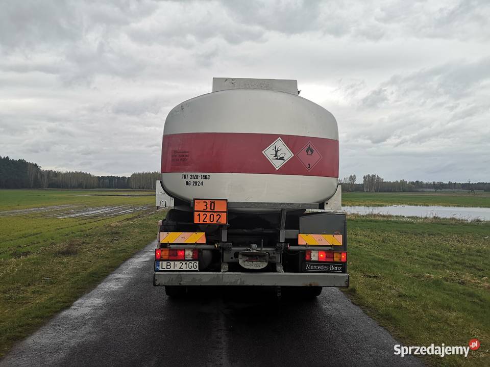 MERCEDES ACTROS AUTOCYSTERNA 425 000 PRZEBIEGU Łomazy