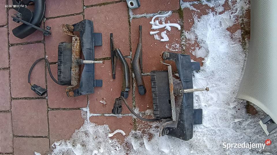 Części Volvo V70 z 2002 roku 24i 140 kod lakieru osobowe Drzwi Kętrzyn