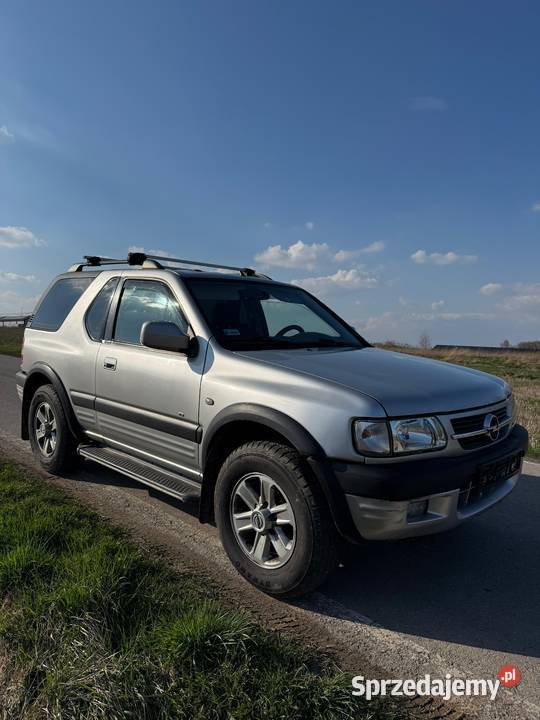 Opel frontera zdrowa rama wyposażenie Wieprz