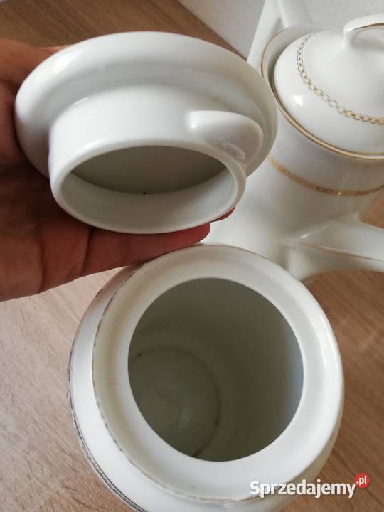 Porcelanowe duże dzbanki Ropa