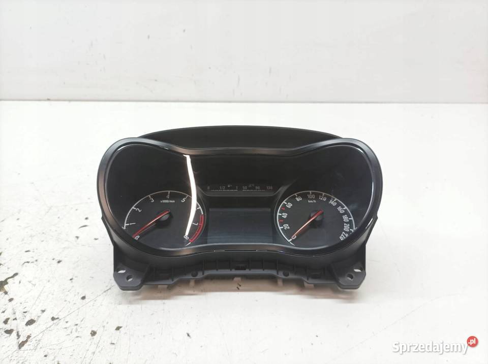 LICZNIK 39129453 12 B 69 Opel Corsa V 2014 E