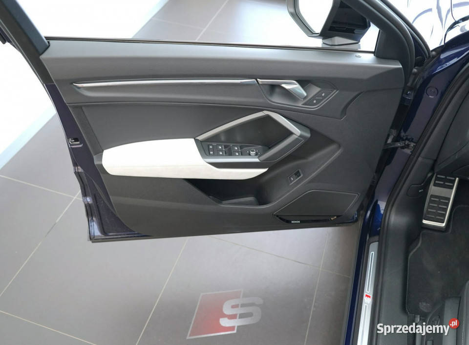 Audi Q3 40TDI 193 S line MatrixLed TempomatACC światła LED Kielce