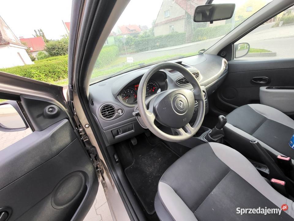 Renault Clio z Niemiec Rok produkcji 2010 Przeworsk