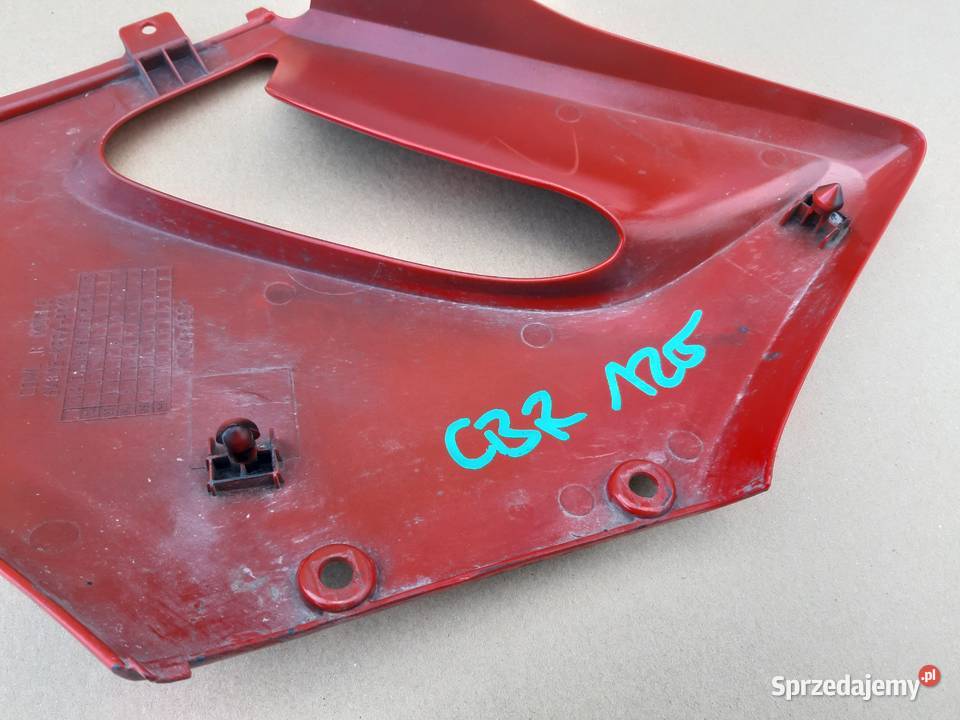 HONDA CBR 125 OWIEWKA BOCZNA PRAWA OSŁONA Plastiki Trzciel