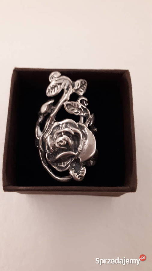 pierścionek srebrny z różą Radom