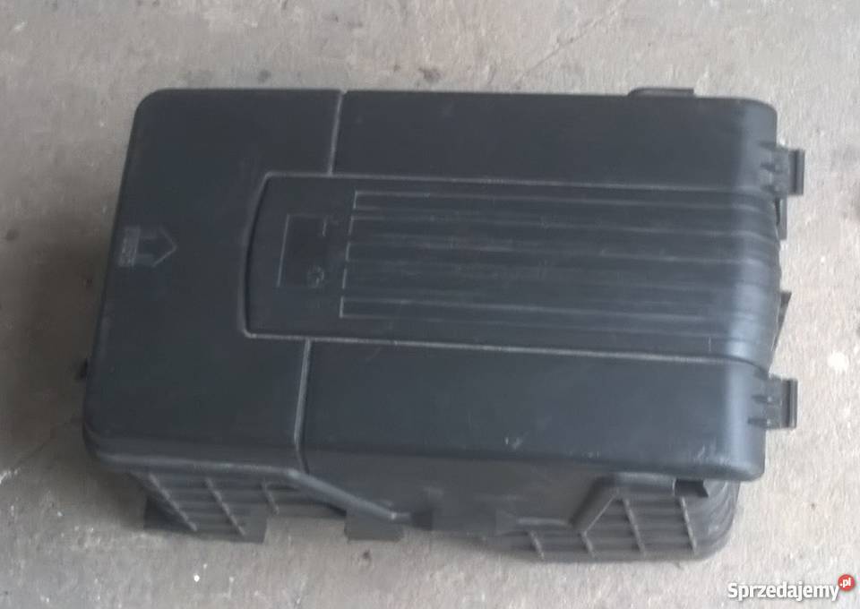VW Polo 9N obudowa akumulatora Chorzów sprzedam