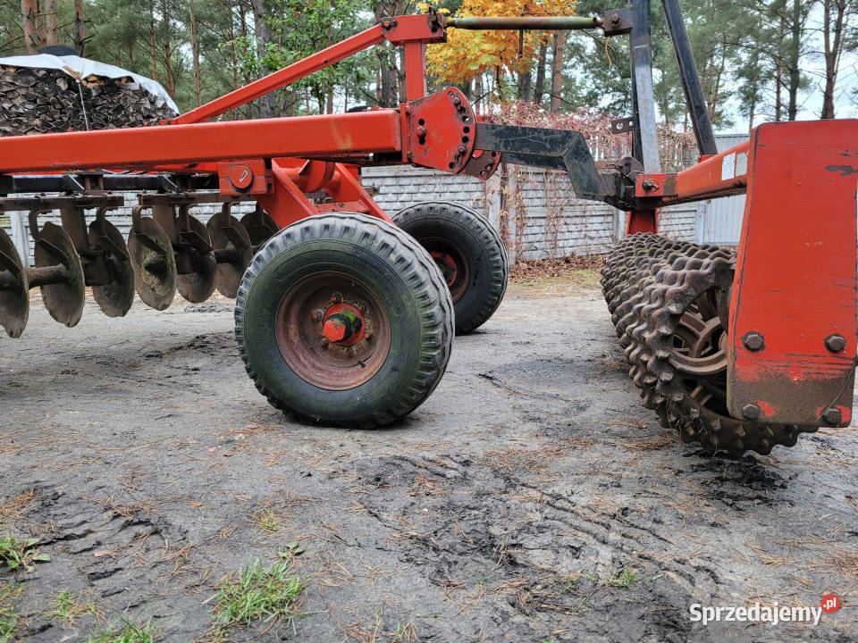 Brona talerzowa z wałem CROSSKILL 3 m QUIVOGNE