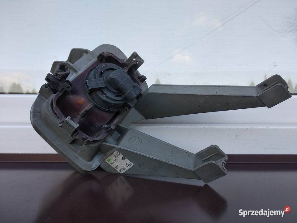 Opel Astra F halogen prawy lampa przeciwmgielna Sieradz