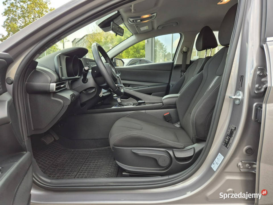 Hyundai Elantra 16 MPI CVT 123 WersjaSMART światła LED łódzkie Łódź