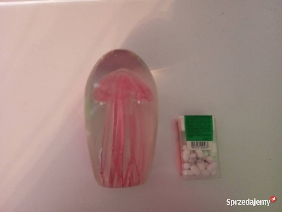 Szklany przycisk do papieru z meduzą Biłgoraj