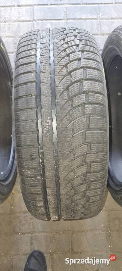 Komplet opon zimowych nokian 22545 R19 19cale Dominice