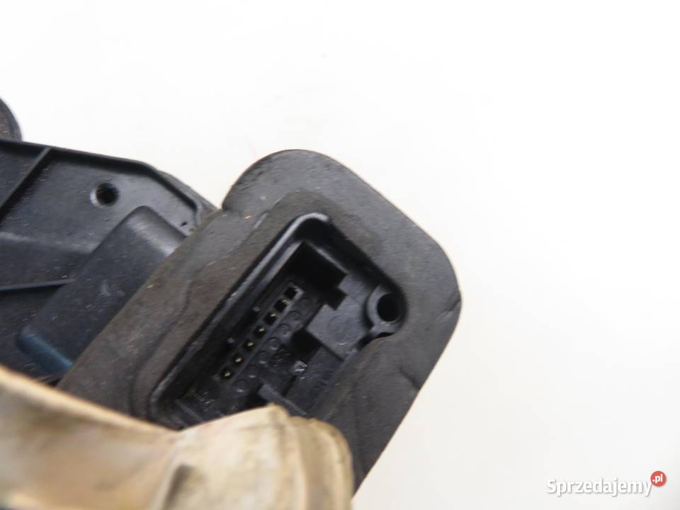 ZAMEK LEWY PRZEDNI VW JETTA IV 5K1837015D Zamki, wkładki i kluczyki