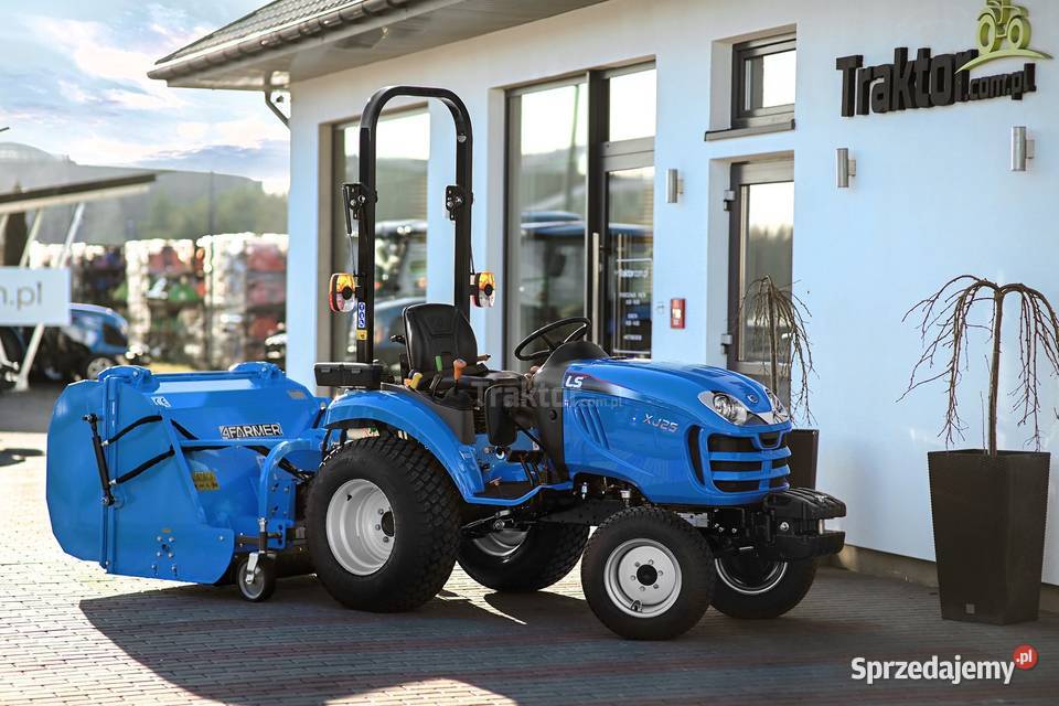 LS Tractor XJ25 MEC 4x4 244 TURF kosiarka Tajęcina