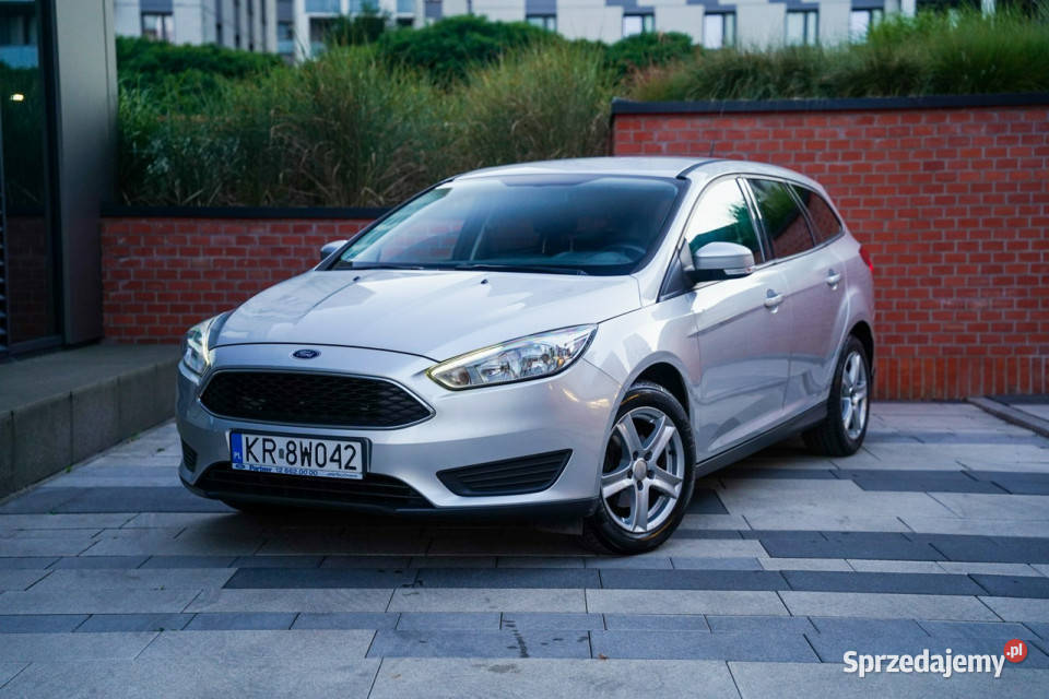Ford Focus 16 TiVCT 125 SYNC 2 Quickclear sprzedam