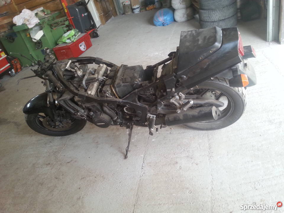 Kawasaki gpz 600r ZX600a na części Opony, koła, felgi podkarpackie Cewków sprzedam