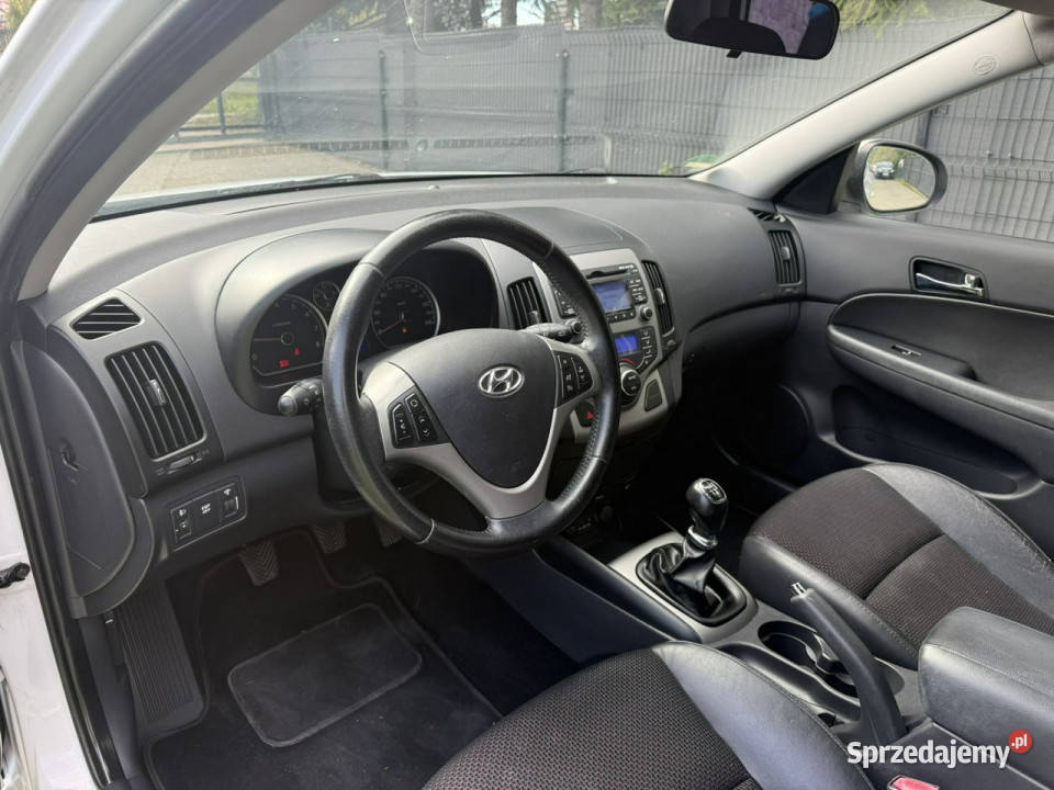 Hyundai i30 14 Benzyna Serwisowany Gwarancja Piekoszów