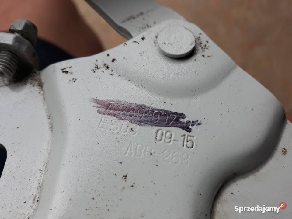 BMW 3 E92 COUPE ZAWIAS MASKI LEWY 7289997 osobowe Karoseria Międzychód sprzedam