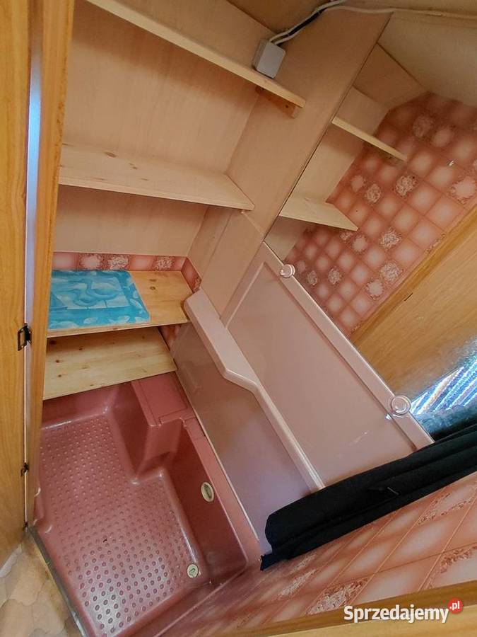 Przyczepa kempingowa z brodzikiem z prznaczeniem Kempingowe łódzkie Sieradz