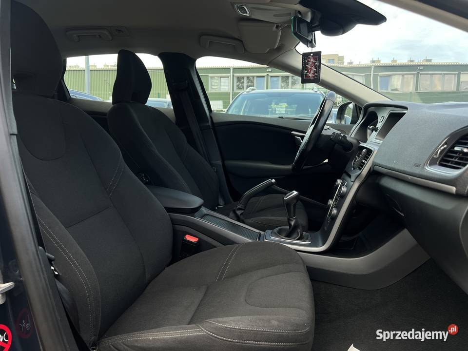 Volvo V40 2014 bluetooth sprzedam