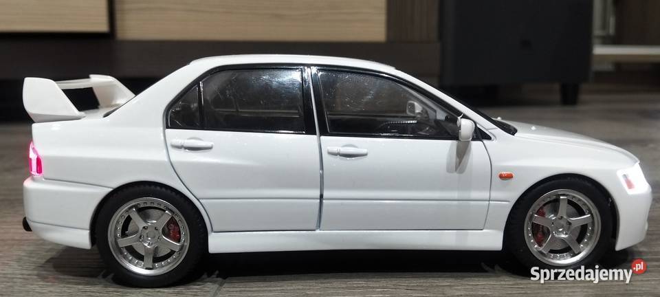 Mitsubishi Lancer Evo IX w skali 124 łódzkie Kutno