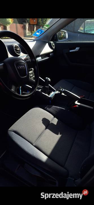 Audi a3 8P Benzyna 16 FSI 115 1598cm3 Jelenia Góra