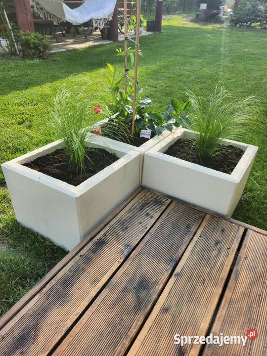 Duże donice betonowe gładkie 60x40x30 gazony Stoczek sprzedam
