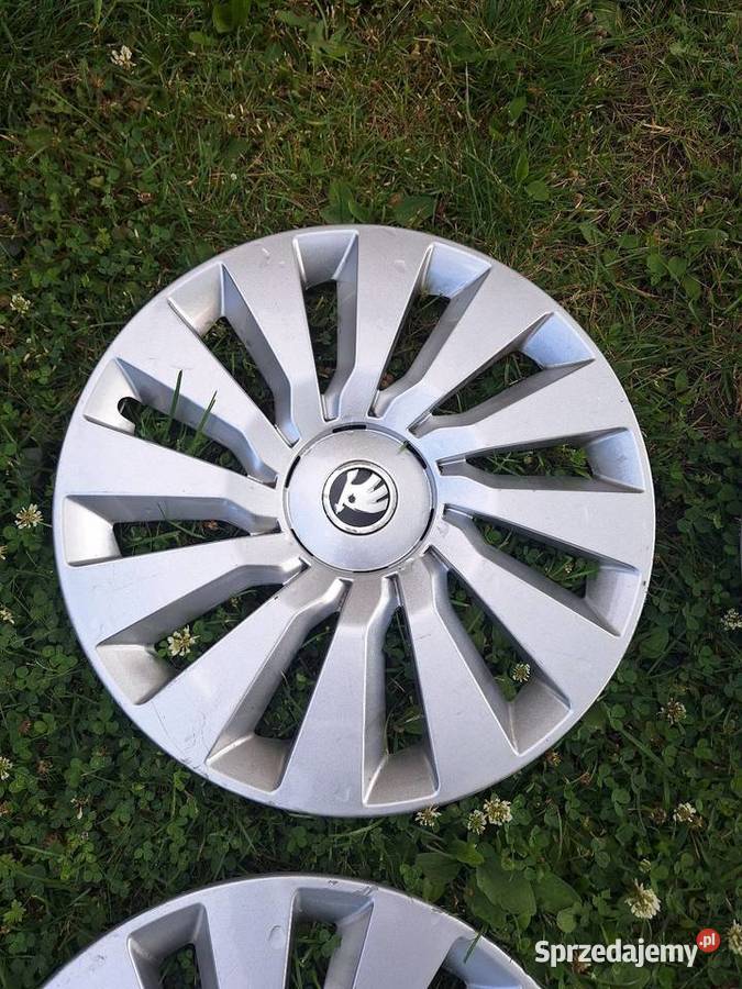 Kołpaki ori skoda 16 komplet 5E0 601 147D mazowieckie Sobienie-Jeziory sprzedam