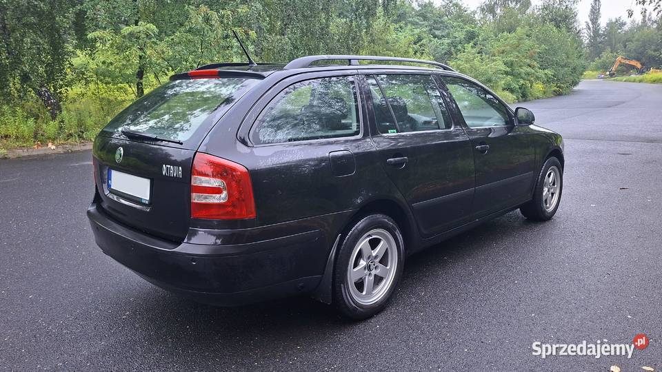 Ładna Skoda Octavia II TOUR 16 GAZ 2012 klima łódzkie Łódź