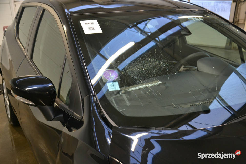 Nissan Micra MODEL 2023r benzyna 93 climatronic Micra Kęty sprzedam