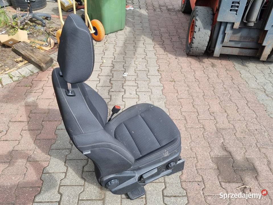 FOTEL PRAWY PRZÓD FORD KUGA MK3 EUROPA BEZ
