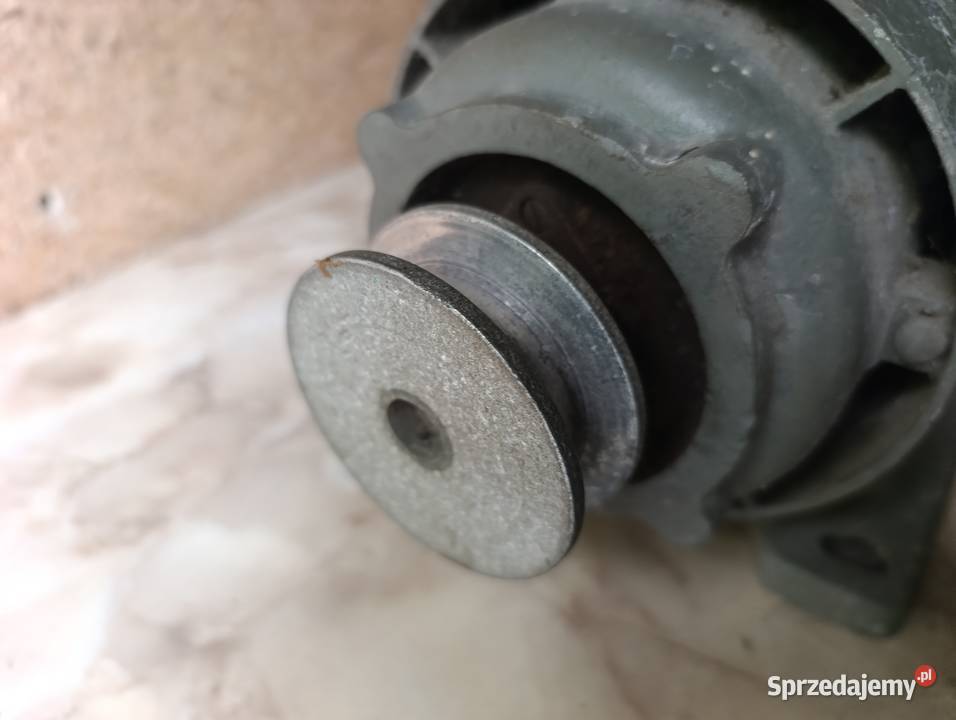 Silnik elektryczny trójfazowy 06 kW 2670 obrmin Kraków