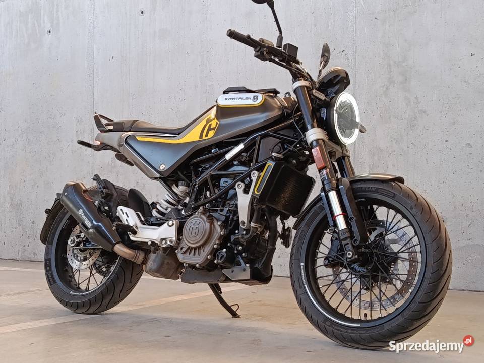 Husqvarna Svartpilen 125 2021r serwisie Motocykle, skutery, quady sprzedam
