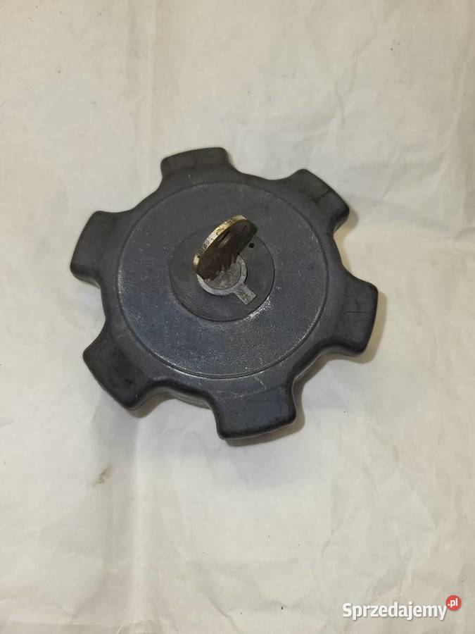 Trabant 11 Oryginalny korek wlewu paliwa z Piaseczno