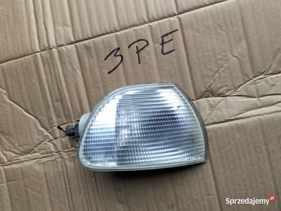 KIERUNKOWSKAZ MIGACZ PRAWY 46537828 FIAT SIENA Kamień-Kolonia