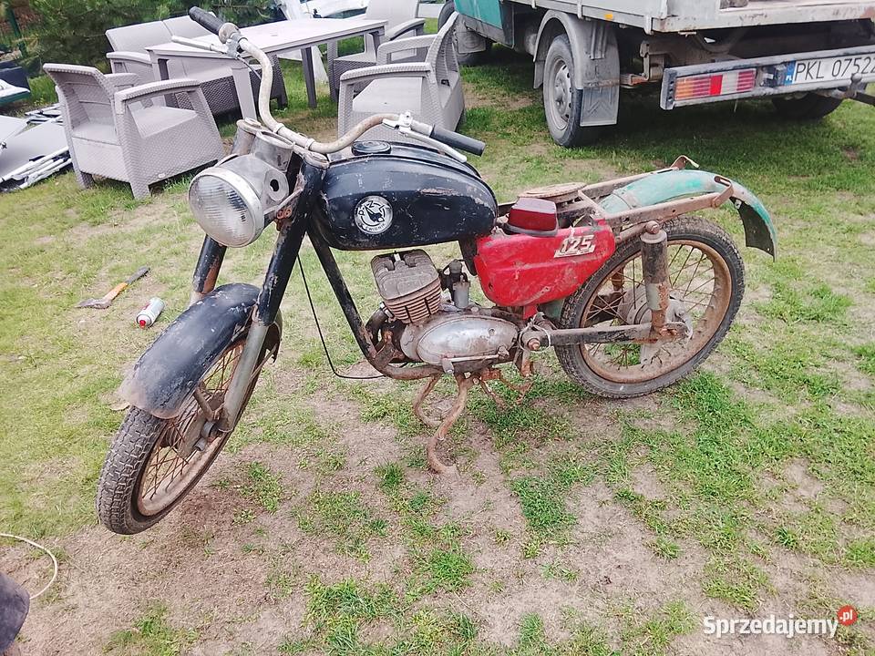 Sprzedam WSK 125 tylny błotnik WSK Kos sprzedam