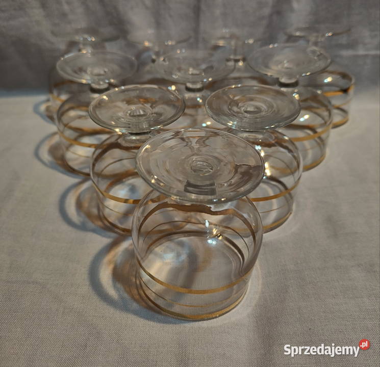 Vintage Kieliszki ze złotymi paskami 55 11 PRL Porcelana i szkło Lublin sprzedam