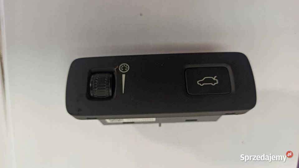 VOLVO V90 PRZYCISK OTWIERANIA KLAPY 31443873 osobowe