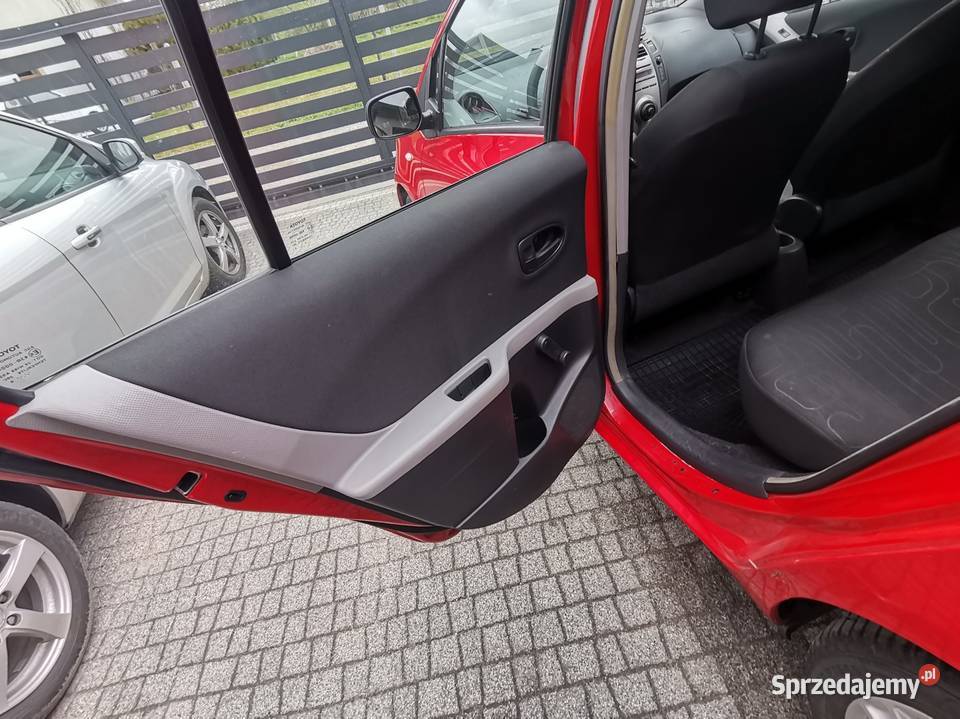 Toyota Yaris 133 99 2010 Dąbrowa Górnicza