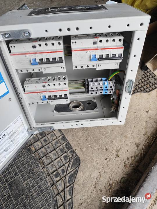 Skrzynka elektryczna Pozostałe Baćkowice