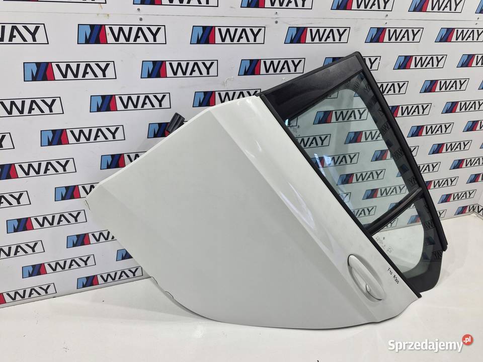 BMW 1 F40 DRZWI LEWE LEWY TYŁ KOMPLETNE A300