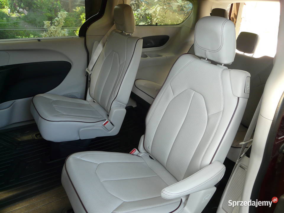 Chrysler Pacyfica Limited pełny 2017r 105165 benzyna Wieruszów