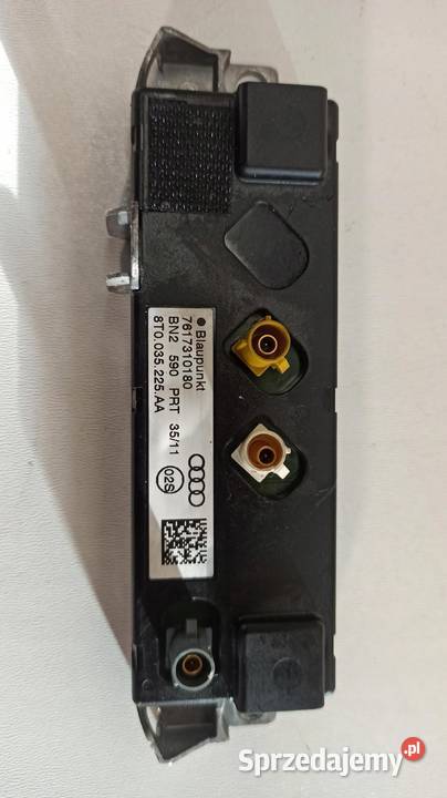 AUDI A5 8T WZMACNIACZ ANTENY 8T0035225AA