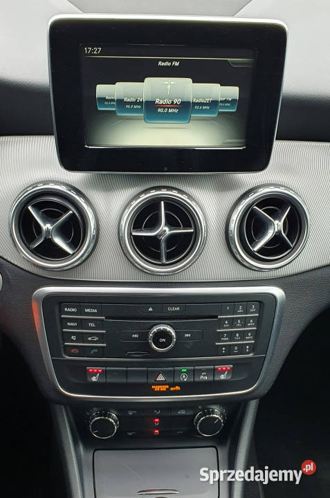 Mercedes GLA 180 Alufelgi 186 biegowa serwisowany w ASO Przyszowice sprzedam