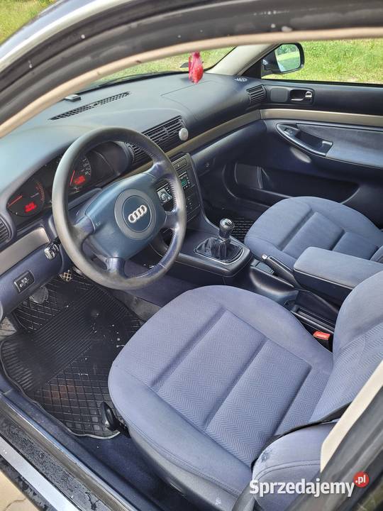 Audi A4 B5 Avant 19 TDI 90 2001r Ostrołęka