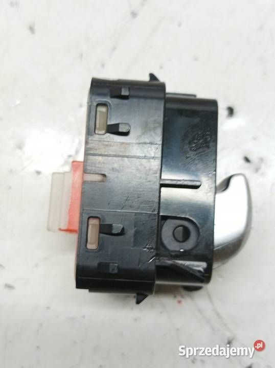 PRZEŁĄCZNIK KLAPY BAGAŻNIKA A2229051604 Mercedes