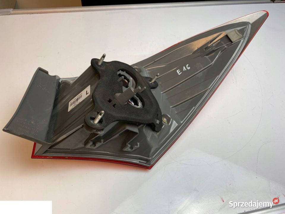 TOYOTA COROLLA E16 E18 LAMPA TYLNA LEWA EUROPA Kozubszczyzna