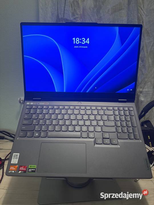 Laptop Lenovo Legion 5 RTX 4060