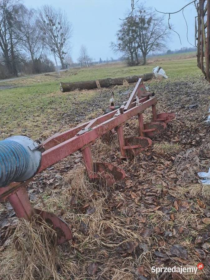 Pługi 5skibowe Lechia Puchaczów Chłaniówek sprzedam