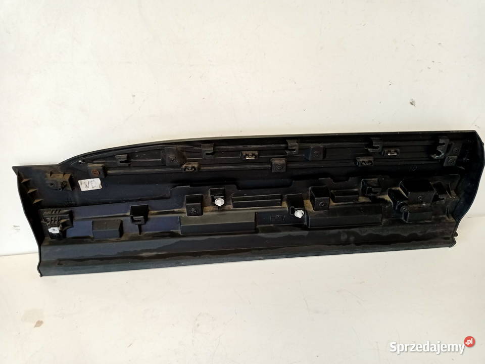 RENAULT ARKANA LISTWA DRZWI LEWA TYŁ 828775575R Rakoniewice