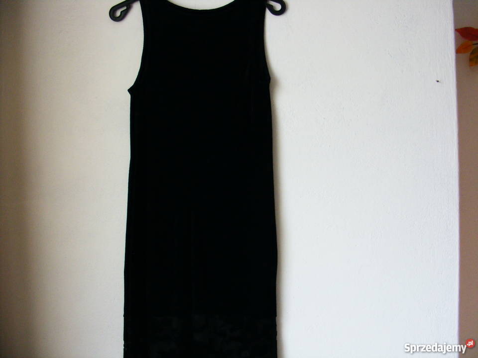 Sukienka czarna pluszowa Nicowa rozmiar ML Rozmiar 38(M) dolnośląskie Oborniki Śląskie